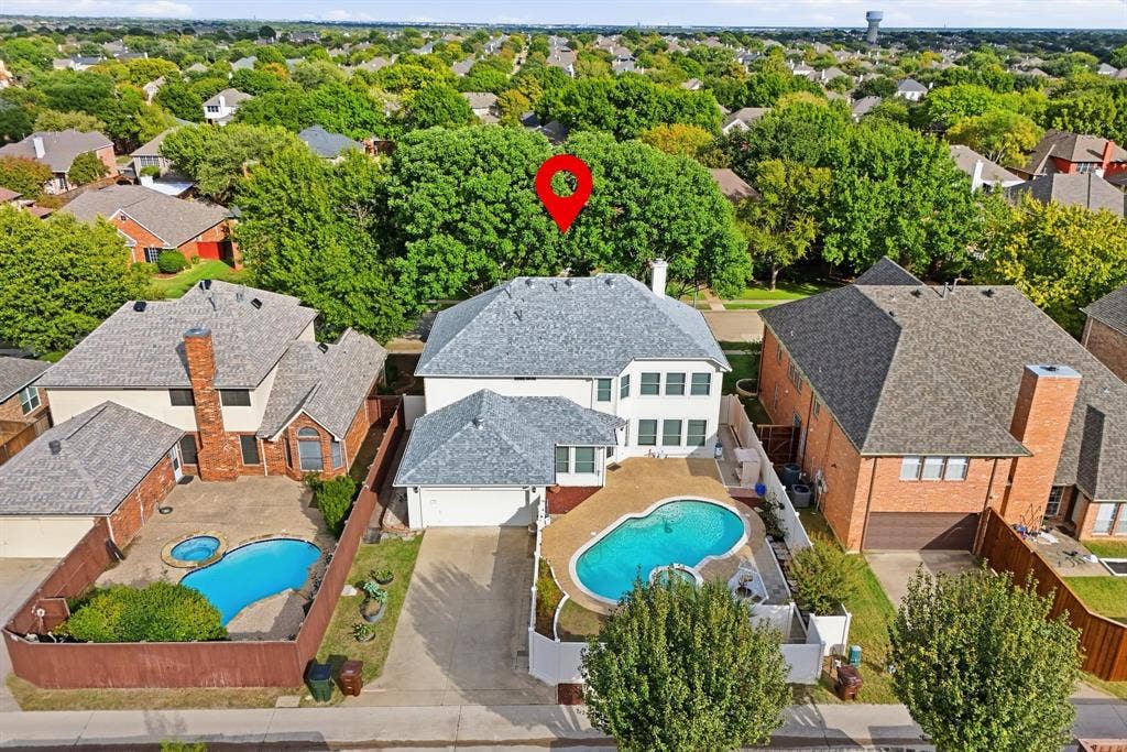8905 High Meadows Drive, Plano, TX 75025 8905 High Meadows Drive, Plano, TX 75025