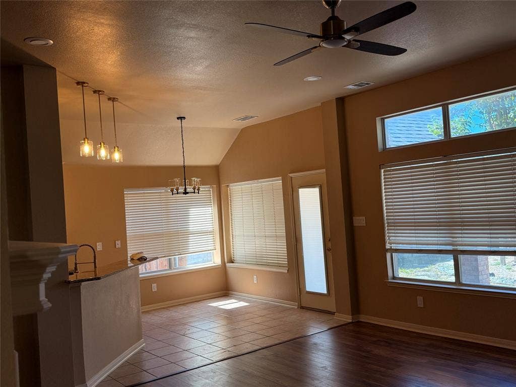 7804 Brook Meadow Lane, Fort Worth, TX 76133