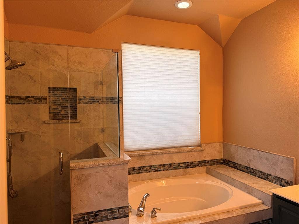 7804 Brook Meadow Lane, Fort Worth, TX 76133