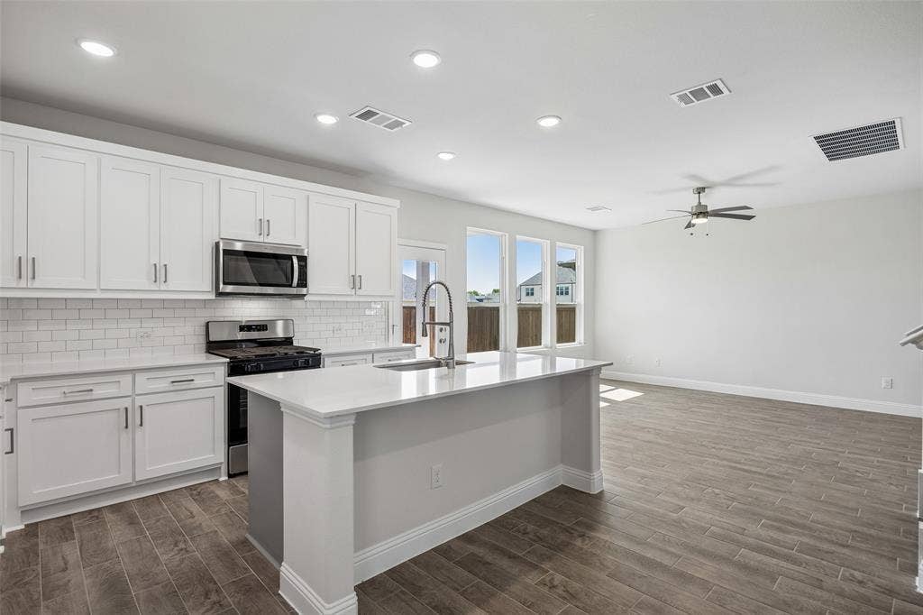 915 Sicily Boulevard, Princeton, TX 75407 Representative Photo - Not Actual Home *