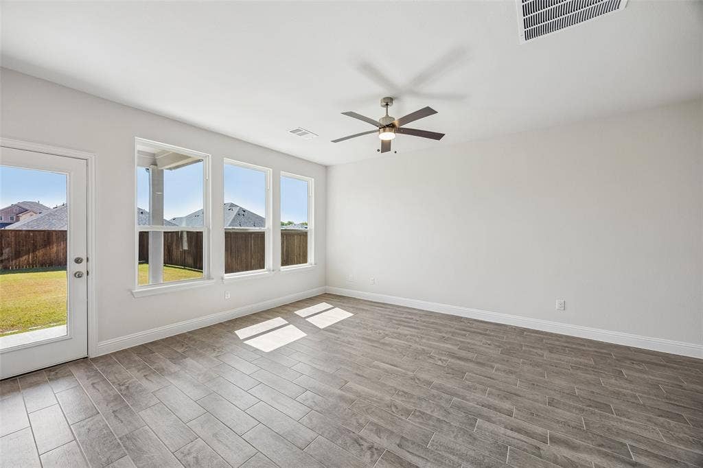 915 Sicily Boulevard, Princeton, TX 75407 Representative Photo - Not Actual Home *
