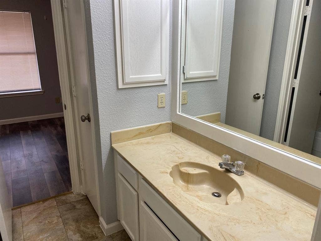 3055 Gregory Lane, Grand Prairie, TX 75052 3055 Gregory Lane, Grand Prairie, TX 75052