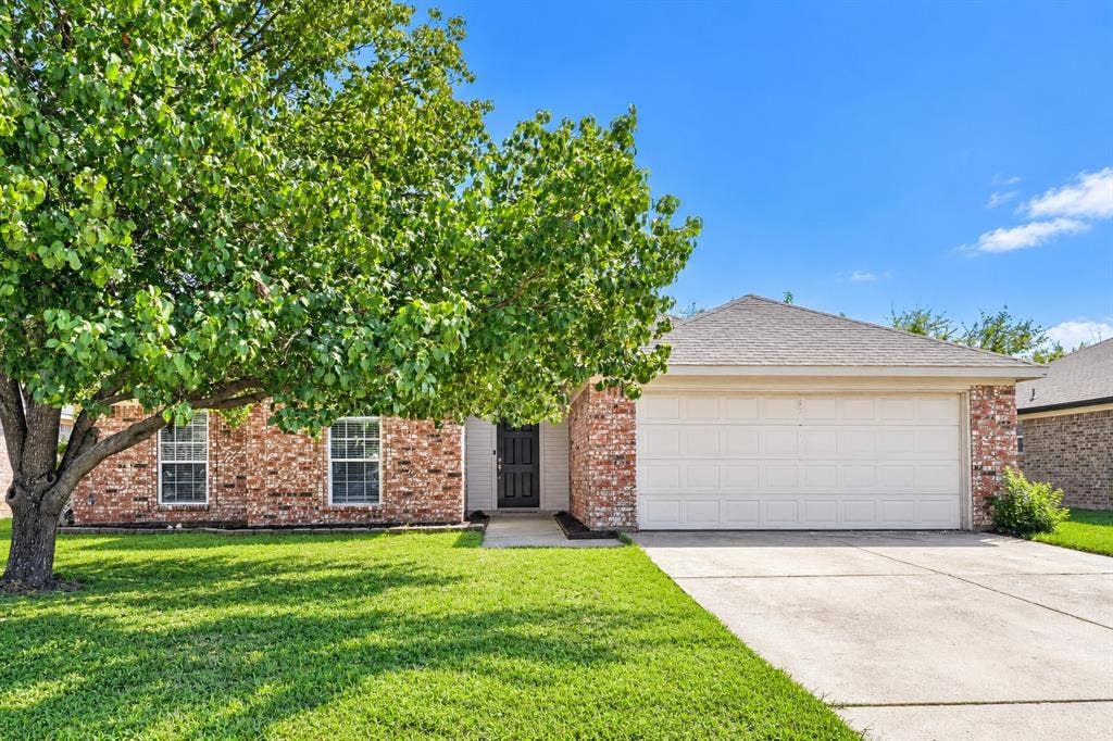 1713 Bertram Drive, Mansfield, TX 76063