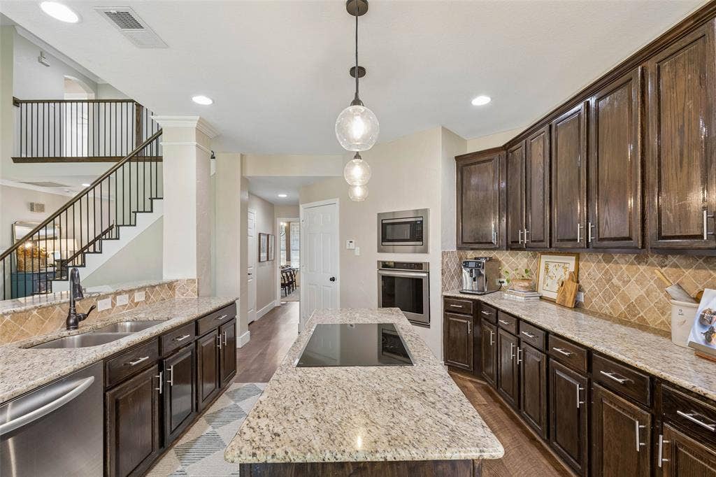 11224 Nantucket Court, Frisco, TX 75035 11224 Nantucket Court, Frisco, TX 75035