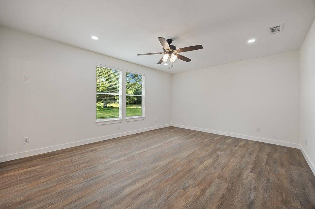 181 County Road 4757, Rhome, TX 76078