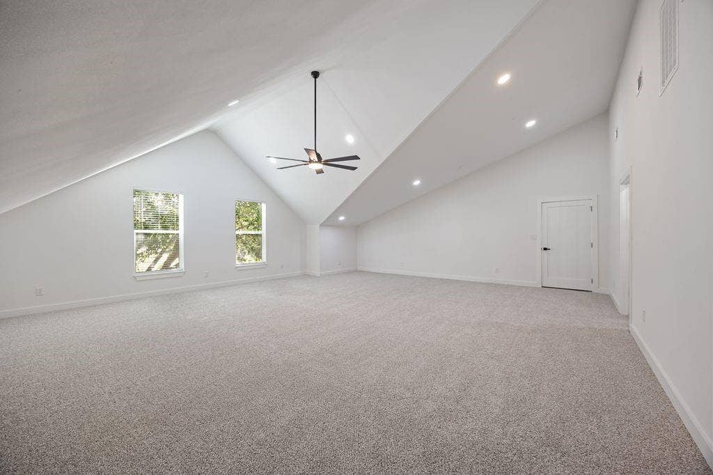 Secondary primary room could be used as an office or rental