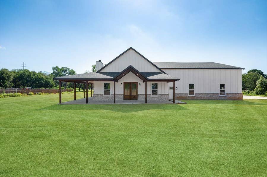 Property photo for 181 County Road 4757, Rhome, TX