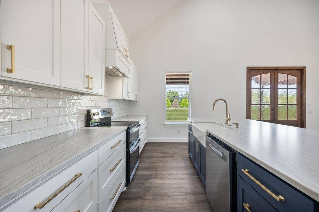 181 County Road 4757, Rhome, TX 76078