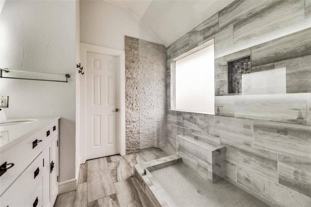 7409 Gillon Drive, Rowlett, TX 75089 7409 Gillon Drive, Rowlett, TX 75089