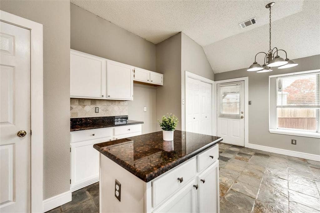 7409 Gillon Drive, Rowlett, TX 75089 7409 Gillon Drive, Rowlett, TX 75089