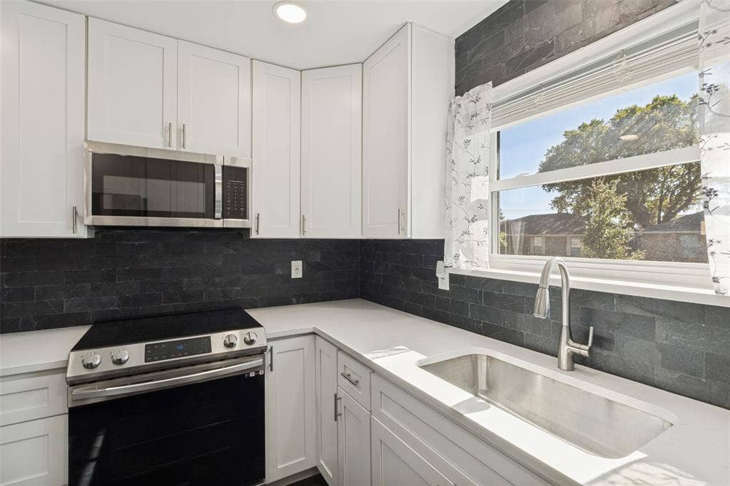 2623 San Saba Street, Mesquite, TX 75150 2623 San Saba Street, Mesquite, TX 75150