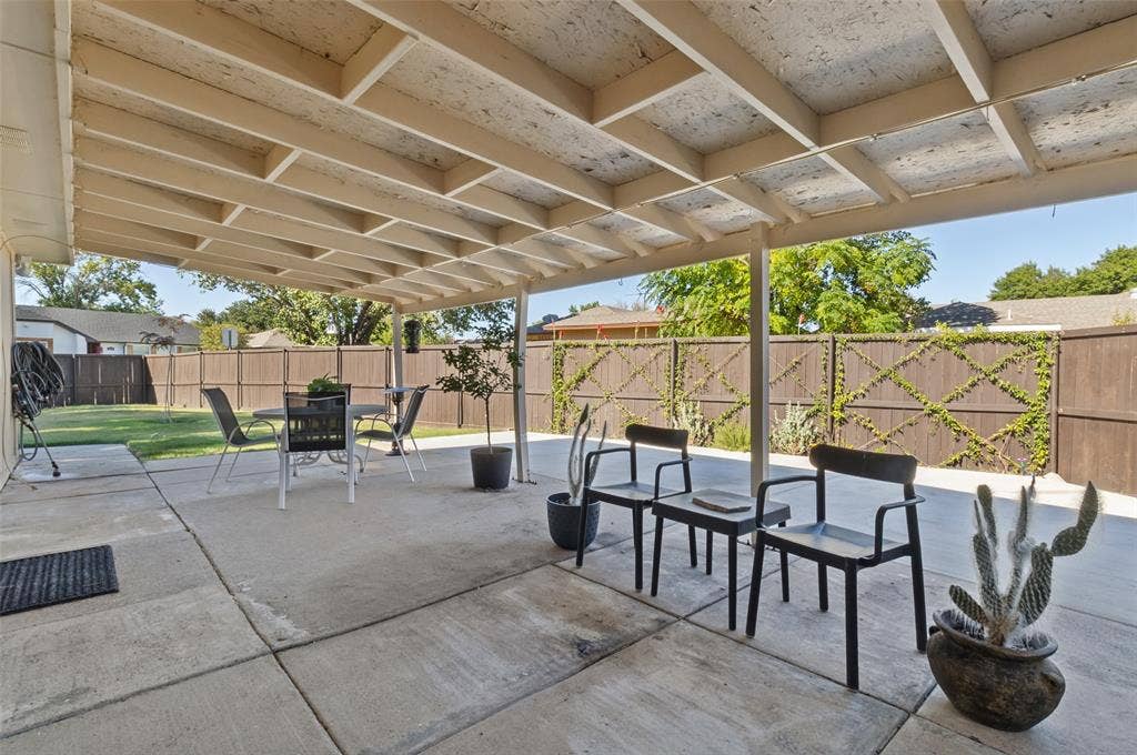2623 San Saba Street, Mesquite, TX 75150 2623 San Saba Street, Mesquite, TX 75150