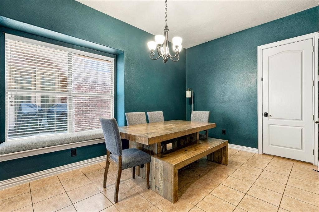 1596 Barksdale Drive, Lewisville, TX 75077