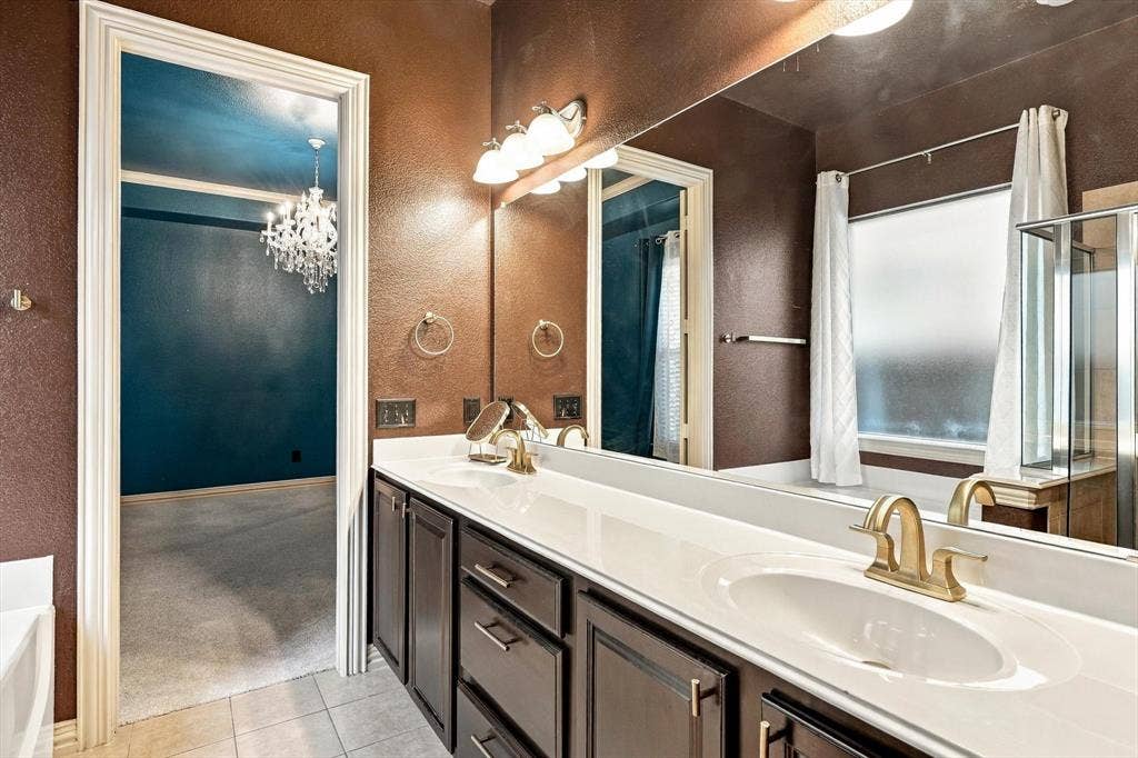1596 Barksdale Drive, Lewisville, TX 75077