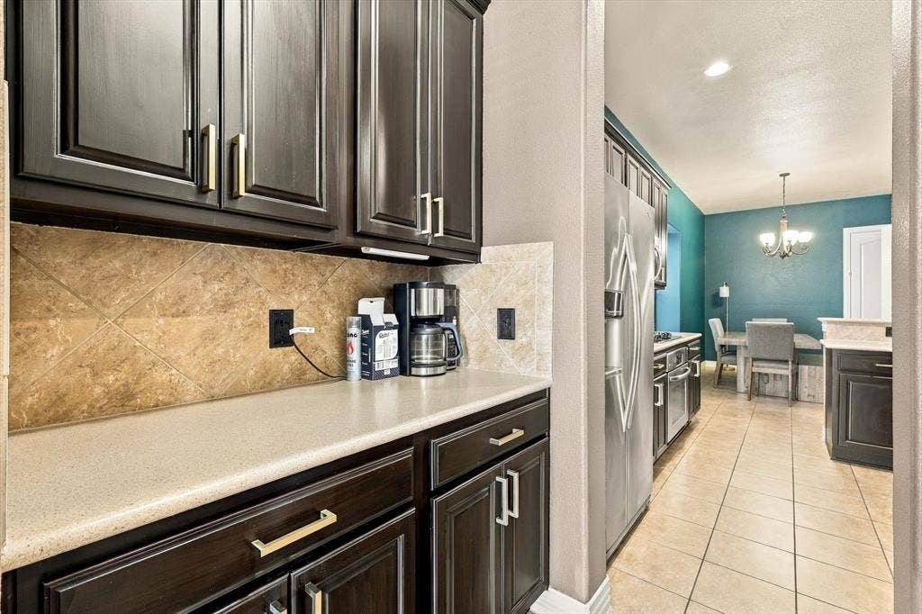 1596 Barksdale Drive, Lewisville, TX 75077