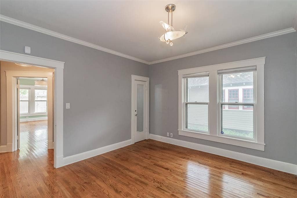 2209 6th Avenue, Fort Worth, TX 76110 2209 6th Avenue, Fort Worth, TX 76110