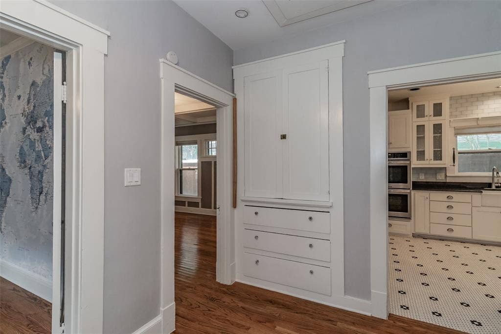2209 6th Avenue, Fort Worth, TX 76110 2209 6th Avenue, Fort Worth, TX 76110