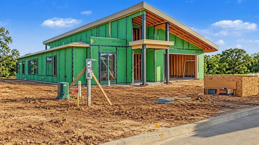 Property photo for 909 El Dorado, Weatherford, TX