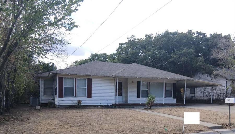 Property photo for 2601 Denison Street, Denton, TX