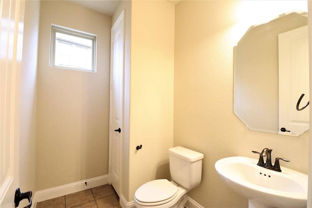 5070 Kerstyn Drive, Frisco, TX 75036