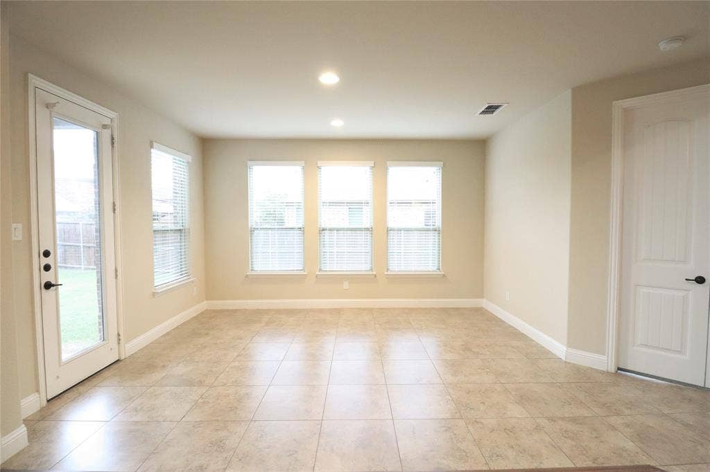 5070 Kerstyn Drive, Frisco, TX 75036