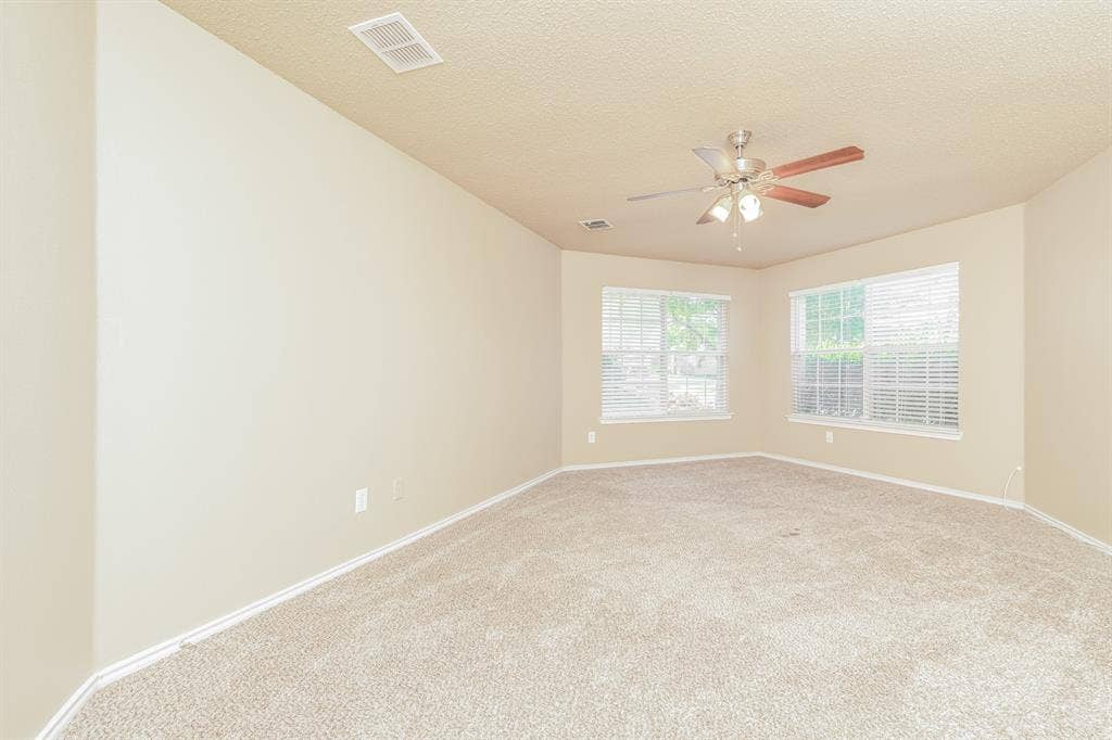 1132 Beechwood Lane, Cedar Hill, TX 75104 1132 Beechwood Lane, Cedar Hill, TX 75104