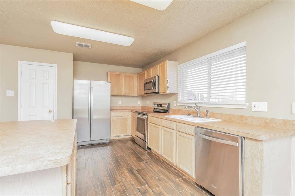 1132 Beechwood Lane, Cedar Hill, TX 75104 1132 Beechwood Lane, Cedar Hill, TX 75104