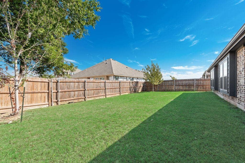 317 Resting Place Road, Waxahachie, TX 75165 317 Resting Place Road, Waxahachie, TX 75165