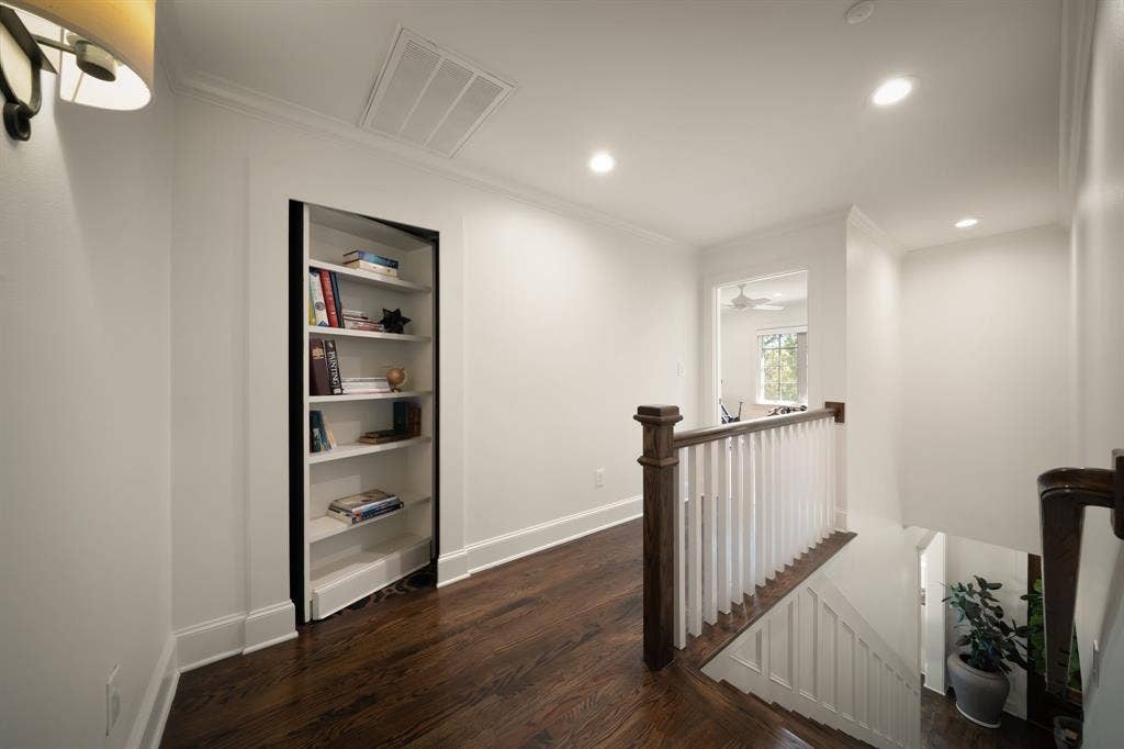 landing - and entrance to media room