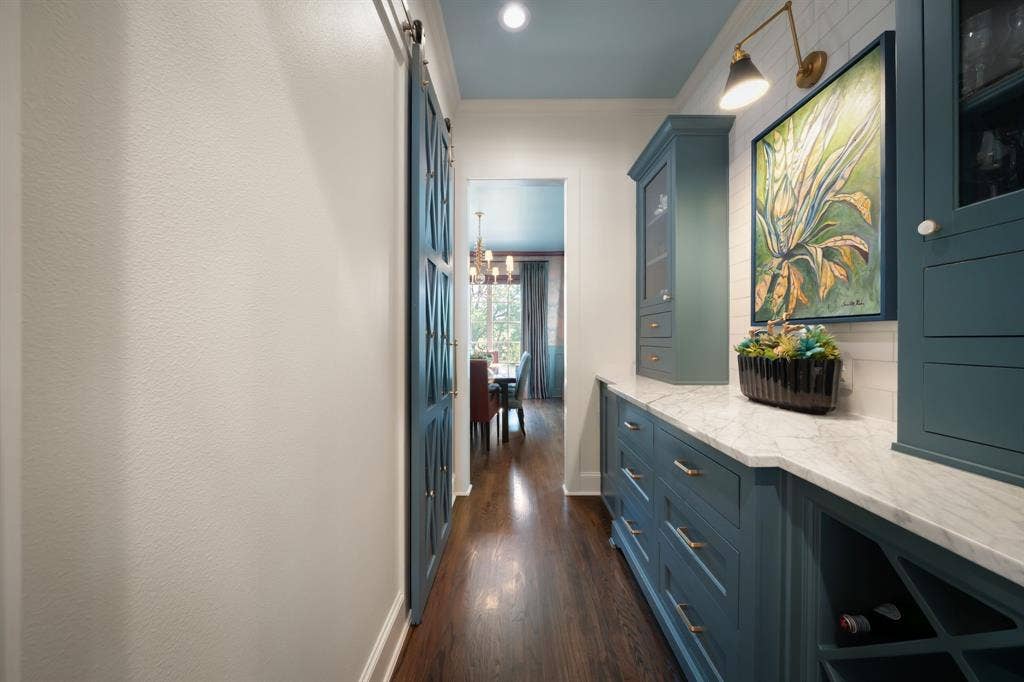 9319 E Lake Highlands Drive, Dallas, TX 75218