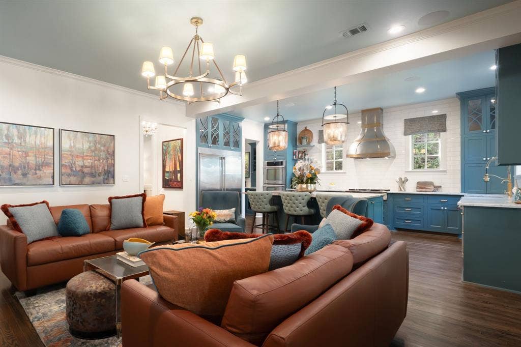 9319 E Lake Highlands Drive, Dallas, TX 75218