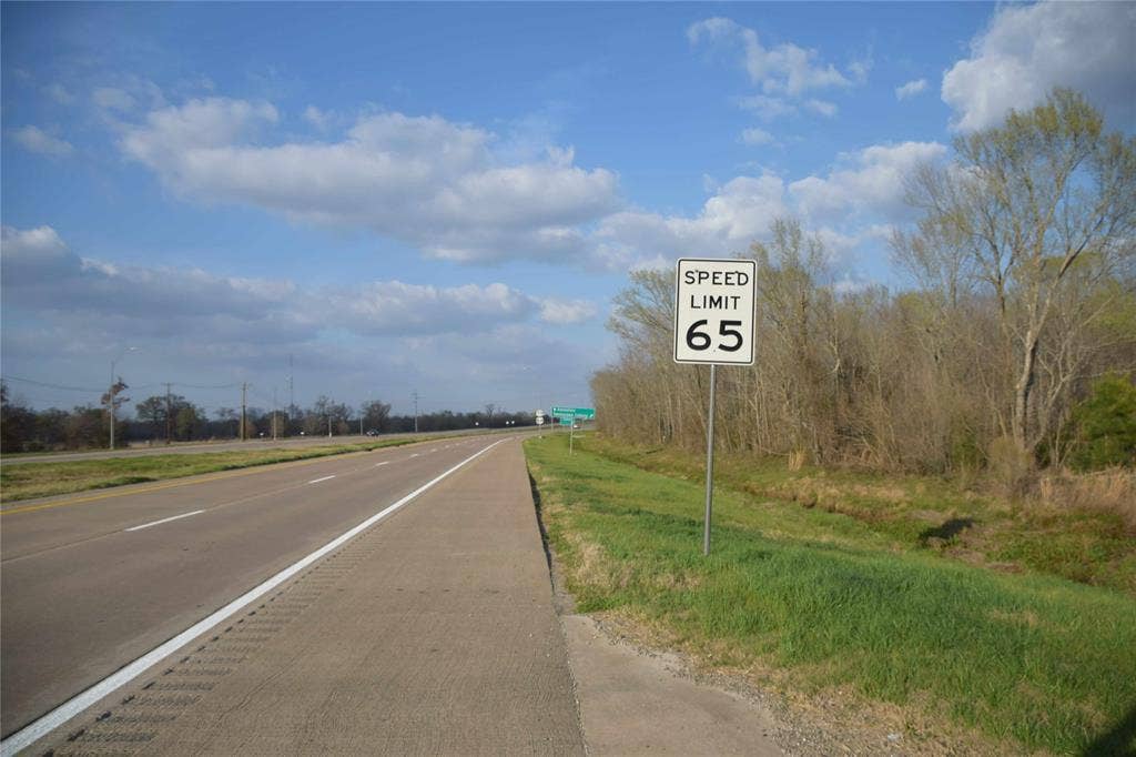 9781 S Highway 79, Palestine, TX 75801