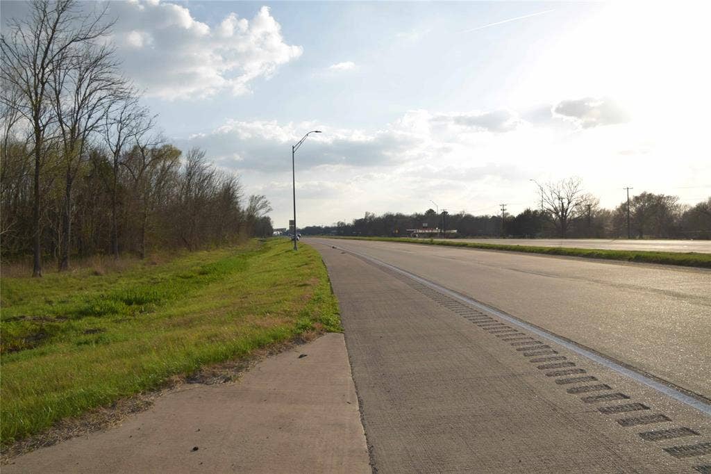 9781 S Highway 79, Palestine, TX 75801