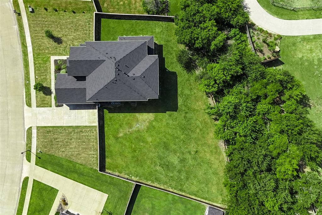 1327 Arezzo Lane, McLendon Chisholm, TX 75032