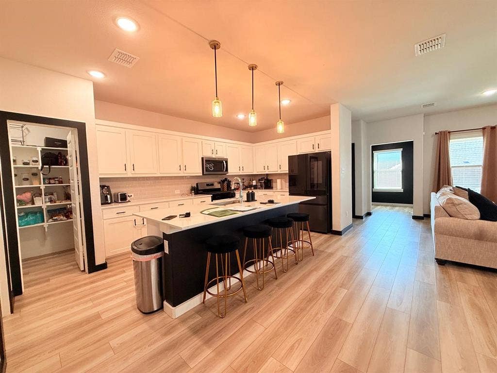 2820 Spring Side Drive, Royse City, TX 75189 2820 Spring Side Drive, Royse City, TX 75189