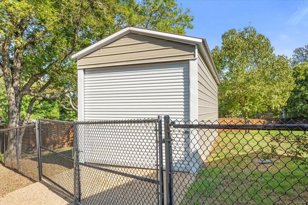 505 NW County Road 0011, Corsicana, TX 75110 505 NW County Road 0011, Corsicana, TX 75110
