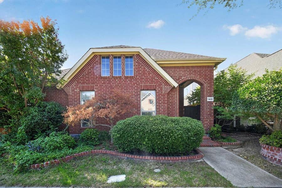 Property photo for 1431 Petersburgh Place, Allen, TX