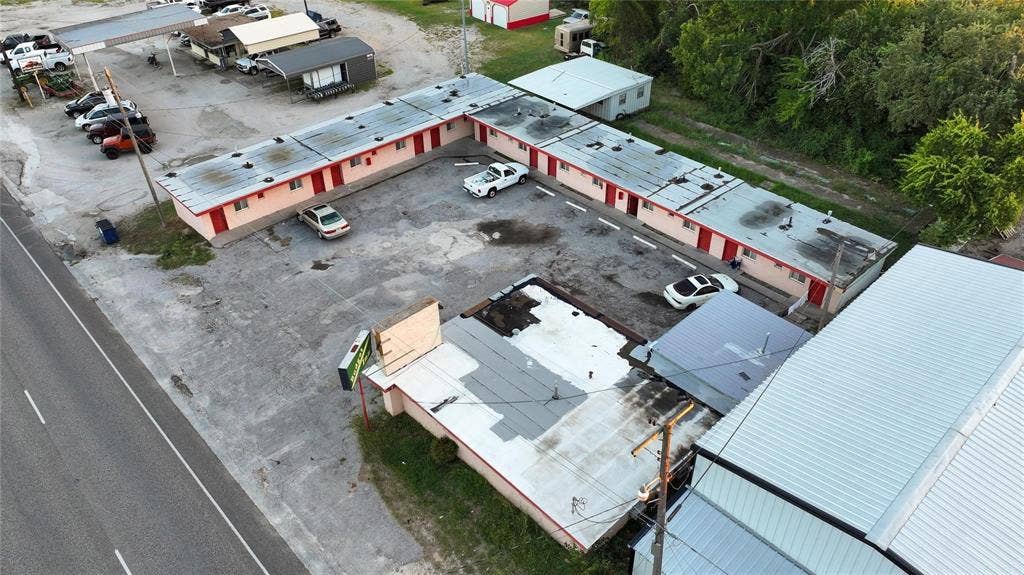 1408 E Wise Street, Bowie, TX 76230