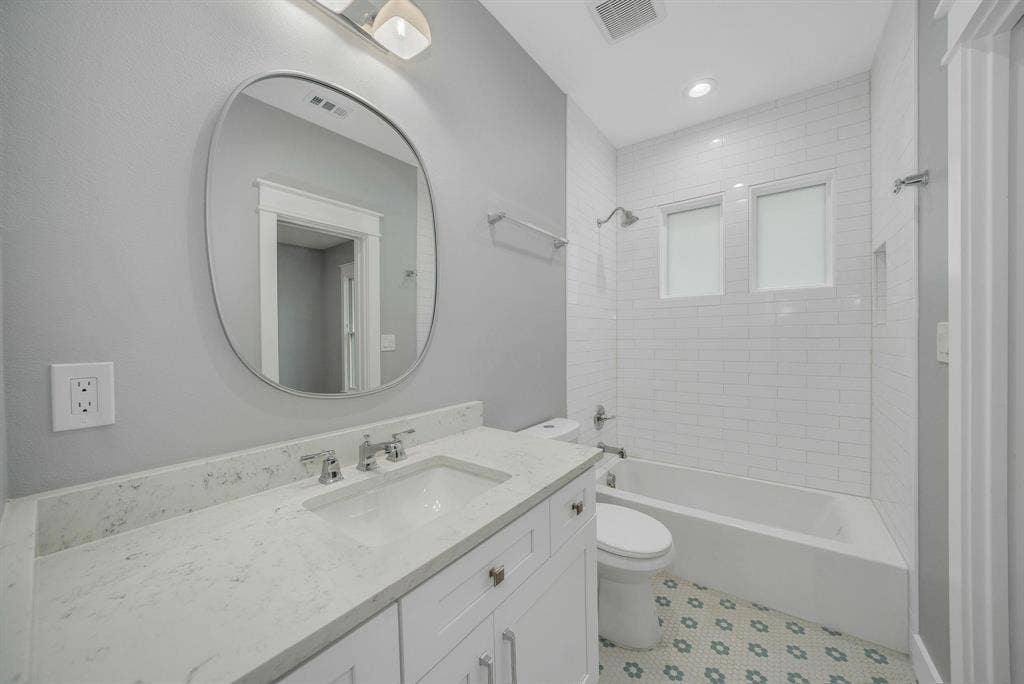 6045 Velasco Avenue, Dallas, TX 75206