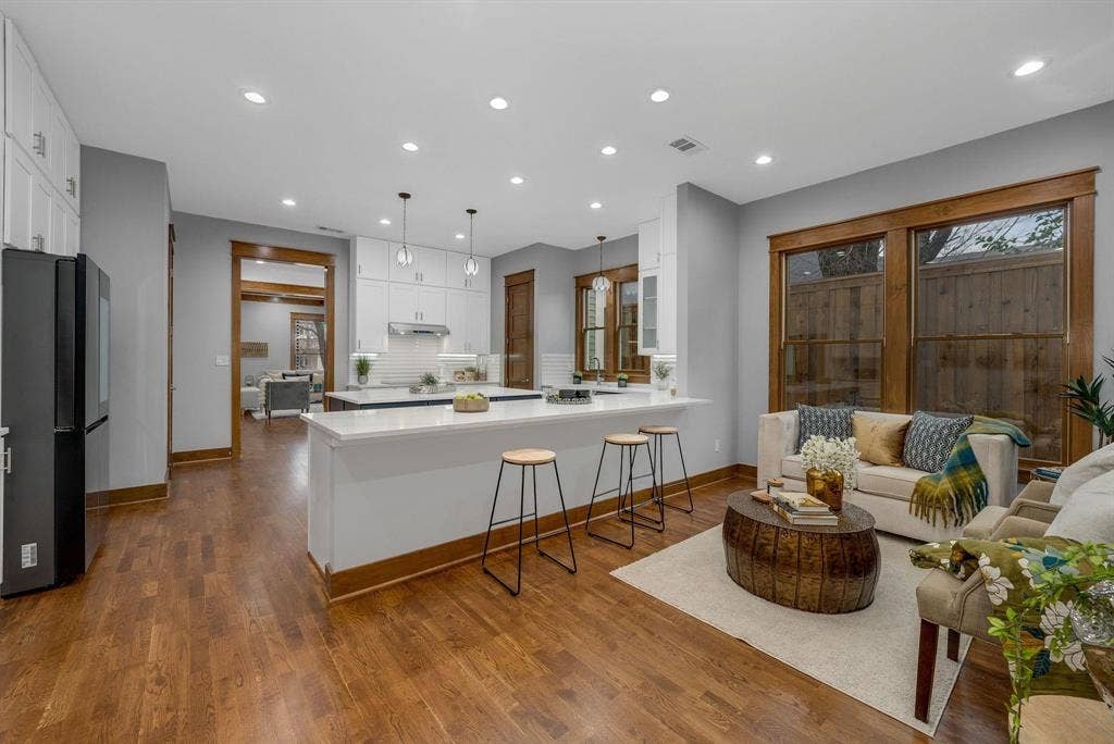 6045 Velasco Avenue, Dallas, TX 75206