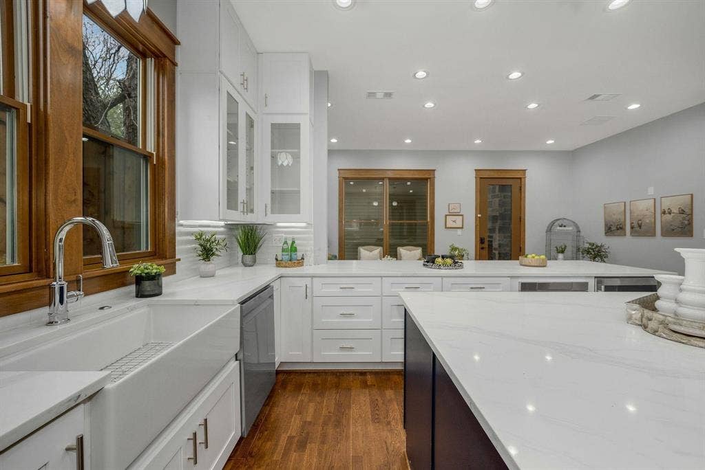 6045 Velasco Avenue, Dallas, TX 75206