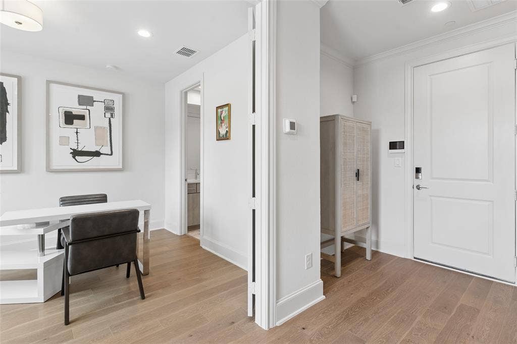 2401 Canton Street, #1002, Dallas, TX 75201 Image of model home with similar layout.