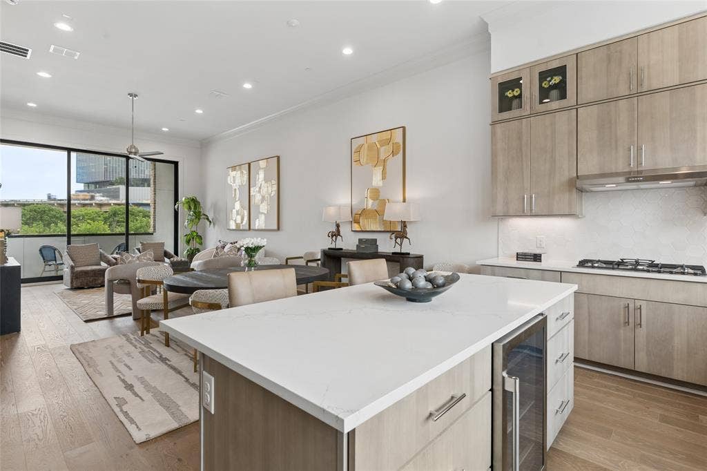 2401 Canton Street, #1002, Dallas, TX 75201 Image of model home with similar layout.