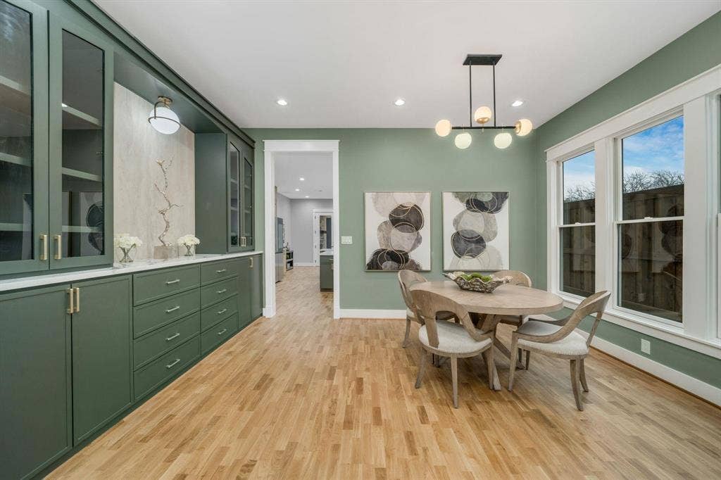 6047 Velasco Avenue, Dallas, TX 75206 6047 Velasco Avenue, Dallas, TX 75206