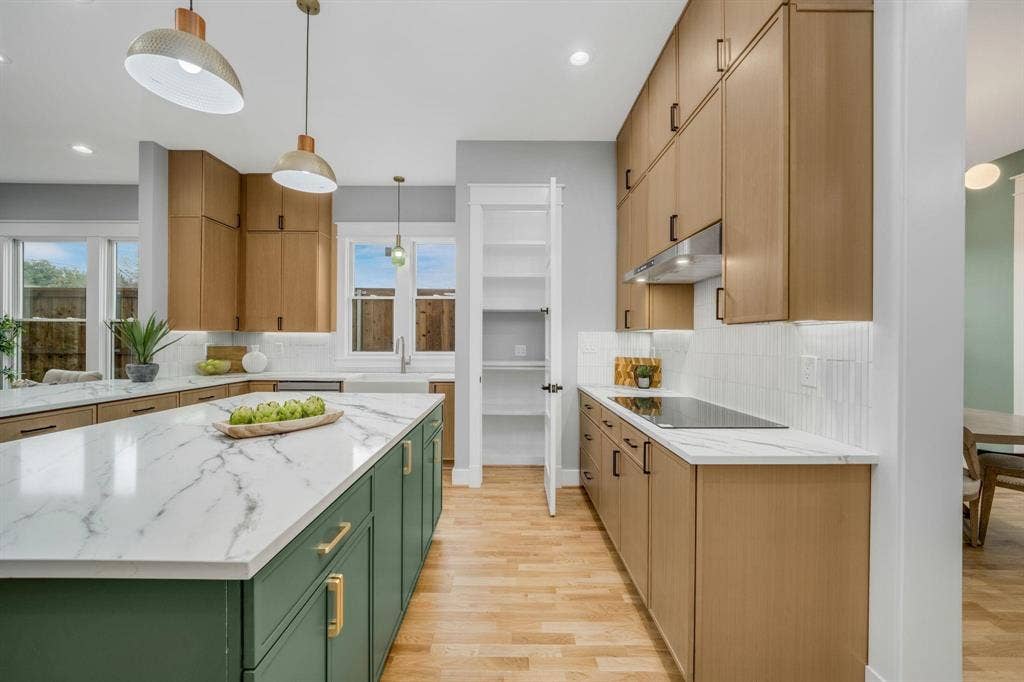 6047 Velasco Avenue, Dallas, TX 75206 6047 Velasco Avenue, Dallas, TX 75206