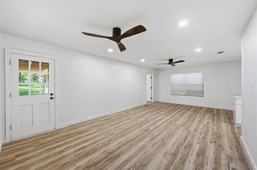203 Evelyn Street, DeSoto, TX 75115 203 Evelyn Street, DeSoto, TX 75115