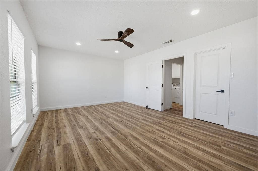203 Evelyn Street, DeSoto, TX 75115 Bedroom 3 is huge with a roomy walk-in closet. Could be a game room or second living area