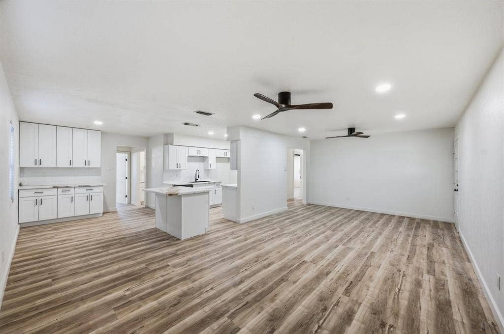203 Evelyn Street, DeSoto, TX 75115 203 Evelyn Street, DeSoto, TX 75115