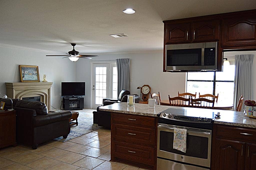 9858 Kathy Lynn Place, Quinlan, TX 75474 9858 Kathy Lynn Place, Quinlan, TX 75474