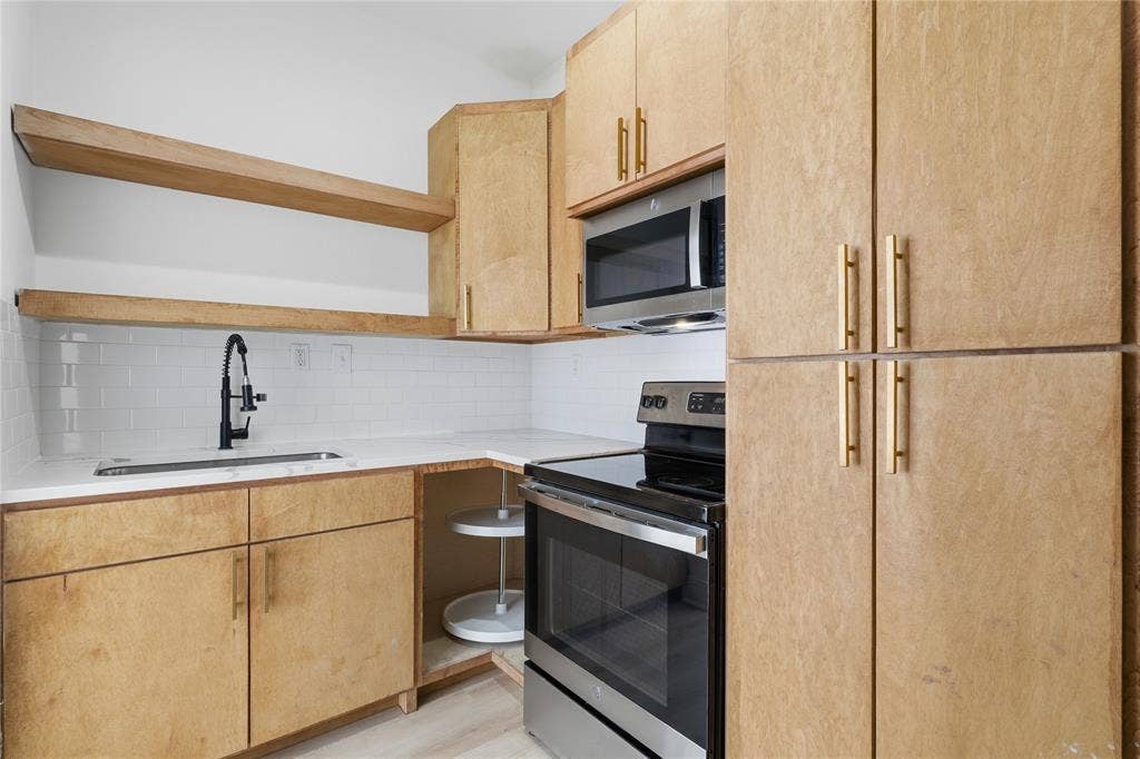 506 N Lancaster Avenue, #504A, Dallas, TX 75203 506 N Lancaster Avenue, #504A, Dallas, TX 75203